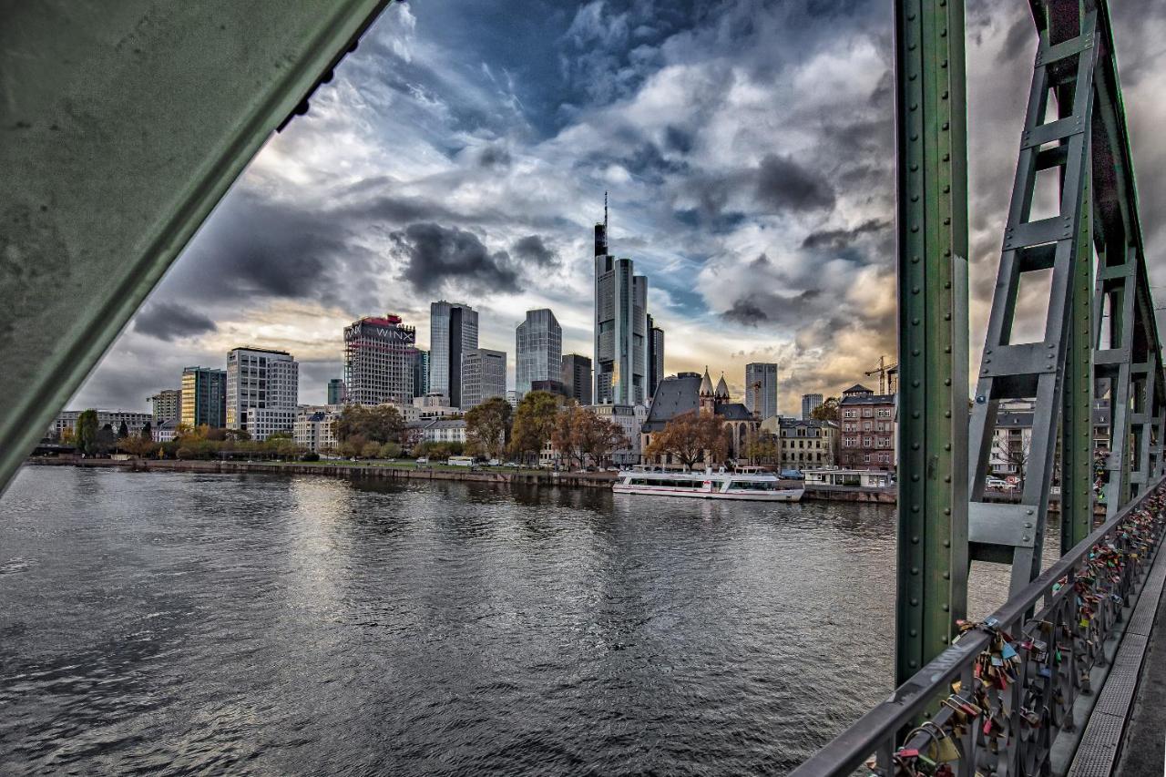 Ramada By Wyndham Frankfurt Central Station Frankfurt nad Menem Zewnętrze zdjęcie
